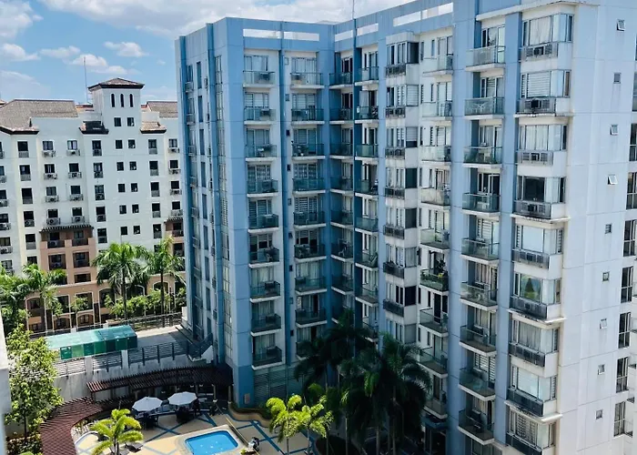 Unit At One Palm Tree Across Naia Terminal 3 Apartahotel 4*