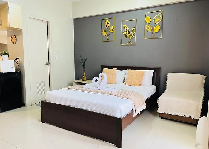 Unit At One Palm Tree Across Naia Terminal 3 Apartahotel Manila