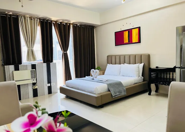 Unit At One Palm Tree Across Naia Terminal 3 Apartahotel